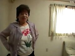 65 Asian Grannie Bathtub