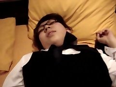 Japonés gafas de chica mamada y follar Japonés gafas de chica mamada y follar