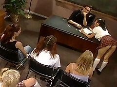 Hannah Harper Se Echa En Frente De Clase De La Universidad Hannah Harper Se Echa En Frente De Clase De La Universidad