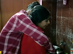 Indian beautiful maid amazing Gonzo hot sex with tormentor! latest viral sex