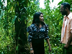 Boyfriend fucks Desi Porn Industry Star The StarSudipa in the open Jungle for cum into her Jaws ( Hindi Audio )