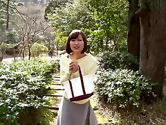 ASIAN JAPANESE PORN Warm MILF GETS A DILDO FUCK AFTER