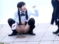 Los adolescentes japoneses mear Los adolescentes japoneses mear