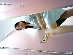 chinese girls go to rest room.304