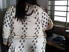 Desi Bhabhi Khana Bana Rahi The Tabhi Devar Piche Se Aya Aur Uski Chudai Kar De - Bhabhi Screwed In Kitchen While Cooking