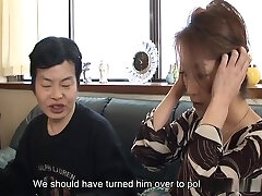 परिपक्व जापानी माँ और पिताजी के साथ साझा गरम सेक्स
