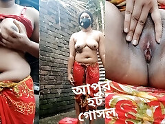 My stepsister make her bath video. Beautiful Bangladeshi girl big globes mature shower with full nude
