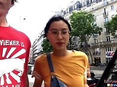 刘玥 Japanese Asian June Liu Internal Cumshot - SpicyGum Fucks American Guy in Paris x Jay Bank Presents