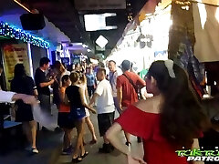 Horny dude shows how to pick up a real Thai damsel Mee in some pubs Horny dude shows how to pick up a real Thai damsel Mee in some pubs
