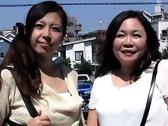 Mature japanese stunner goes naked and gets floppy tits played