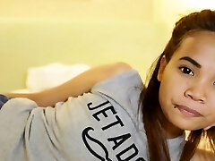 Petite hairy japanese spreading her legs for a good fuck