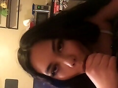 एशियाई लड़की जो गहरे गले डिक प्यार करता है एशियाई लड़की जो गहरे गले डिक प्यार करता है