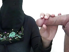 Iraqi Wife Cheating With Big Stiffy