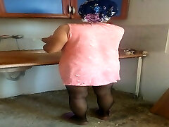 Peasant turban gal natural erotic moments Peasant turban gal natural erotic moments