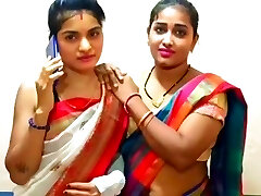 Chachi ne Bhatija ko Smartphone Karke Bolwaya Fir Dono Chachiyon ne Mil ke Chudwaya With Hindi Audio Chachi ne Bhatija ko Smartphone Karke Bolwaya Fir Dono Chachiyon ne Mil ke Chudwaya With Hindi Audio