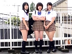 japonés adolescente en uniforme
