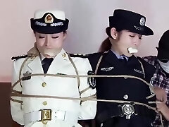 китайские женщины - полицейские и военно-морские силы