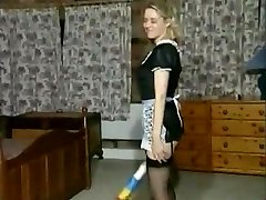 Anja la sexy femme de ménage