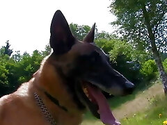 Mia Moore with natural tits tears up and gives Titof a sucky-sucky