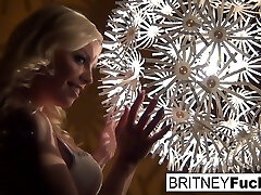 Sexy blonde in a retro taunt and solo Sexy blonde in a retro taunt and solo