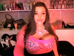 Nadja diamond horny on cam with her killer body and hot big faux lips