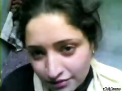 secretaria árabe de 29 años le encanta soplar y follar después de un duro día de trabajo
