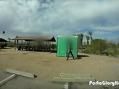 Porta Gloryhole Blondie milf sucking dick in t