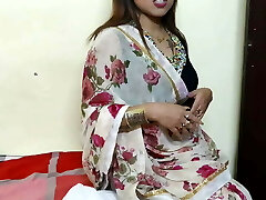 A saree girl went bathroom to pee and conclude her masturbation A saree girl went bathroom to pee and conclude her masturbation