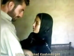 Kashimri Muslim girl nailed by muslim militant people Kashimri Muslim girl nailed by muslim militant people