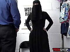 Muslim teenager thief Delilah Day exposed and exploited after stealing