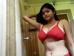 long hair and big-titted girl wants to show her fucking skills to the camera