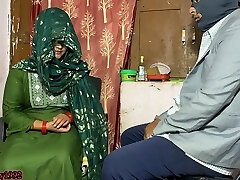 Hard Ass Fucking boss ne assistant ko salary badane ka jhasa dekae chudai kari