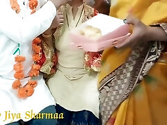 индийская пара наслаждается сексом втроем в первую брачную ночь 12 мин