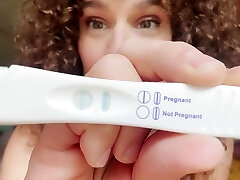 il mio figliastro mi ha fatto incinta così gli ho lasciato sperma nella mia figa di nuovo