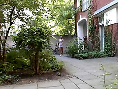 When Lexa rings two times When Lexa rings two times