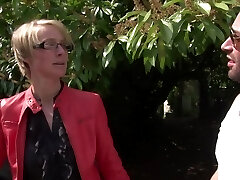 Horny blonde mature Diane Muprhy moans while getting screwed