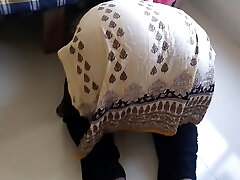 Desi Stepmom Gets Stuck While Impetuous Under The Bed When Stepson Fucks Her And Jism Out Her Big Donk - Family Sex Desi Stepmom Gets Stuck While Impetuous Under The Bed When Stepson Fucks Her And Jism Out Her Big Donk - Family Sex