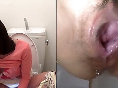 Super-naughty Asian Sprays Pee