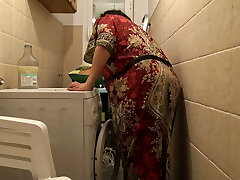 Cheating Pakistani Wife Lets British Stepson Jizm Inside Cheating Pakistani Wife Lets British Stepson Jizm Inside