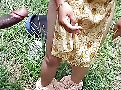 Desi School girl outdoor hindi fuck-fest - viral mms