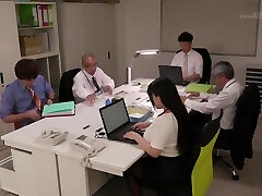 Marina Yuzuki In Sdde-703 Kiko, A Makeshift Makeshift Employee With A Pl