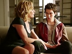 Elisabeth Shue - Behaving Painfully Elisabeth Shue - Behaving Painfully