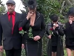 French mature buttfuck hot