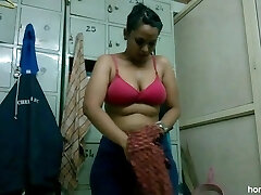 Amateur Indian Babe Lily Working Out In A Gym