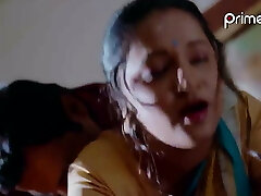 Indian aunty enjoying Indian aunty enjoying