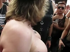 trabajo público en la calle folsom