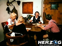 Stunning babe gets super-naughty for cock and cumshot