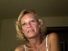 perra dura milfy dama chupa en mi salchicha perra dura milfy dama chupa en mi salchicha