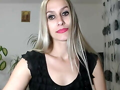 hermosa rubia madura webcam modelo jugando con su coño hermosa rubia madura webcam modelo jugando con su coño
