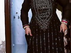 punjabi bhabi ne bihari ko muth (masturbación con la mano) maarte huye pakda, moonh pe baith kar choot chatwaayi, audio hindi y punjabi punjabi bhabi ne bihari ko muth (masturbación con la mano) maarte huye pakda, moonh pe baith kar choot chatwaayi, audio hindi y punjabi